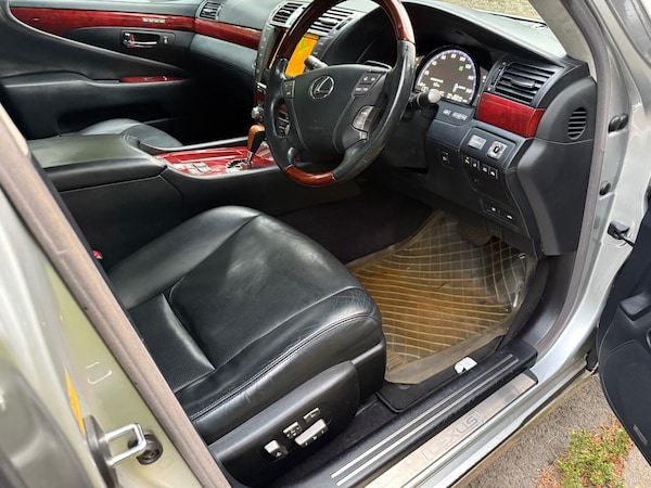Used Lexus LS 2010 for sale - 75083645: Photo 15
