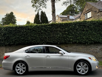 Used Lexus LS 2010 for sale - 75083645: Photo