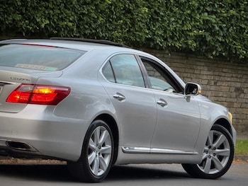Used Lexus LS 2010 for sale - 75083645: Photo