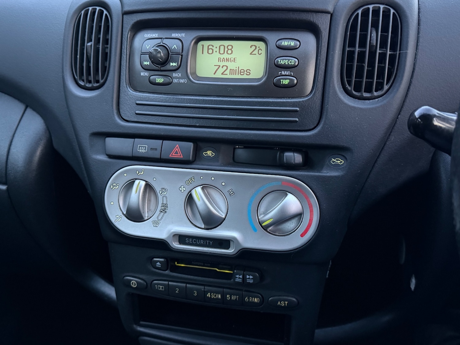 Used Toyota Yaris Verso 2005 for sale - 77118871: Photo 18