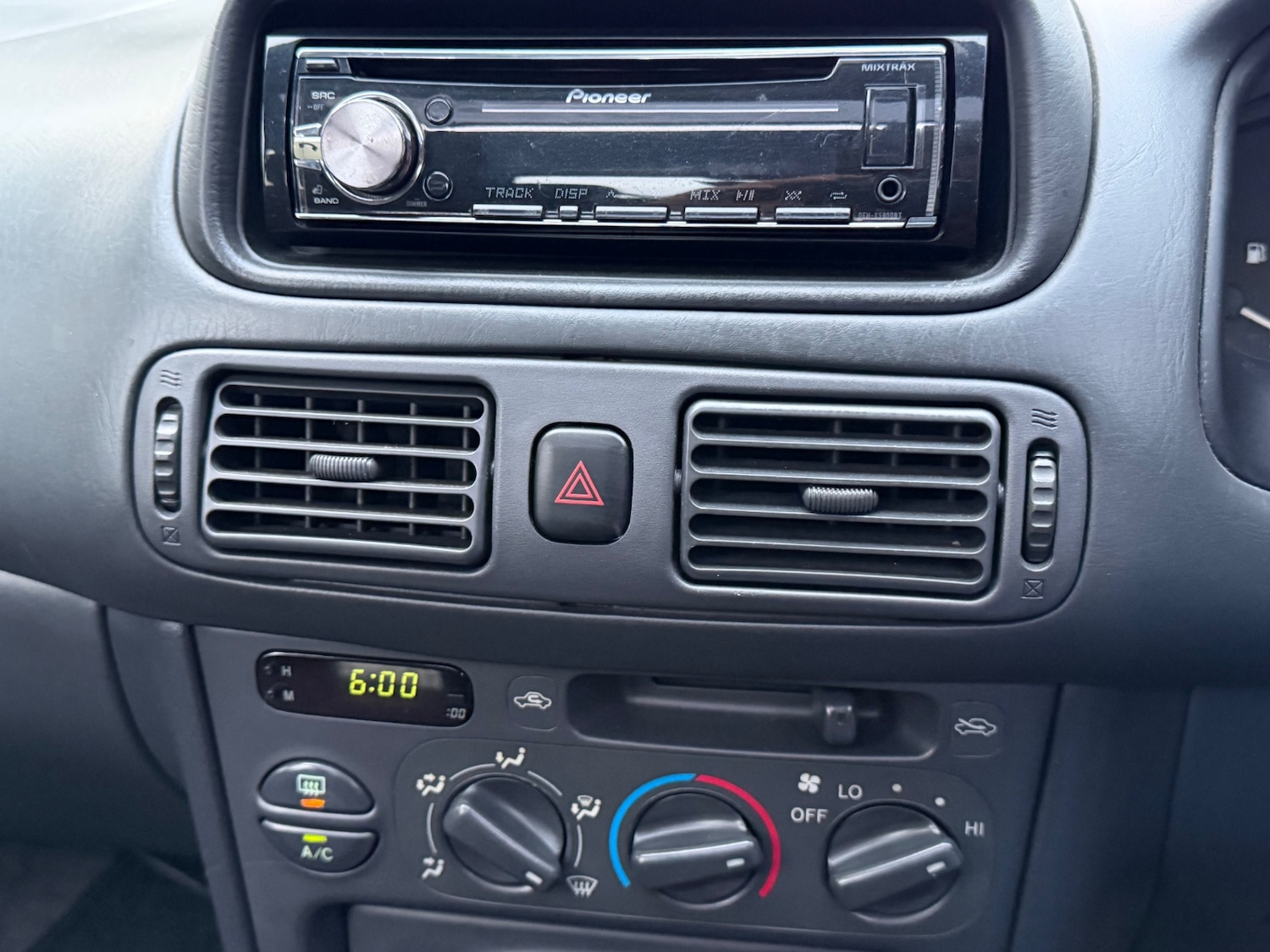 Used Toyota Corolla 1999 for sale - 77556058: Photo 16