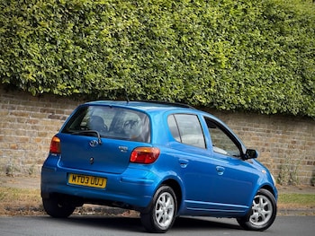 Used Toyota Yaris 2003 for sale - 79341498: Photo