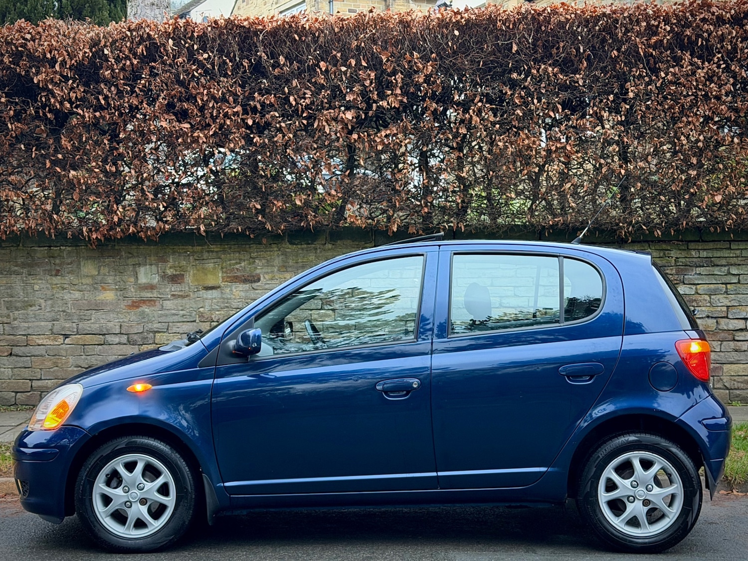 Used Toyota Yaris 2003 for sale - 77084303: Photo 5