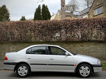 Used Toyota Avensis 1998 for sale - 78814169: Photo
