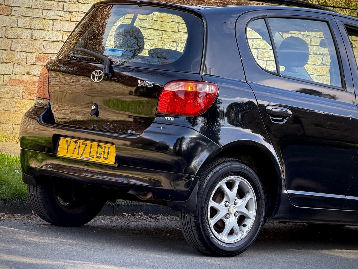 Used Toyota Yaris 2001 for sale - 77950340: Photo 14
