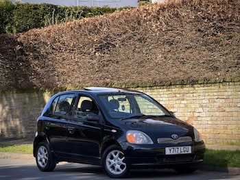 Used Toyota Yaris 2001 for sale - 77950340: Photo