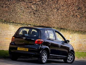 Used Toyota Yaris 2001 for sale - 77950340: Photo