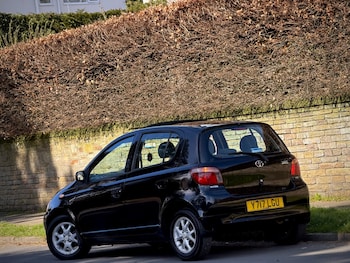 Used Toyota Yaris 2001 for sale - 77950340: Photo