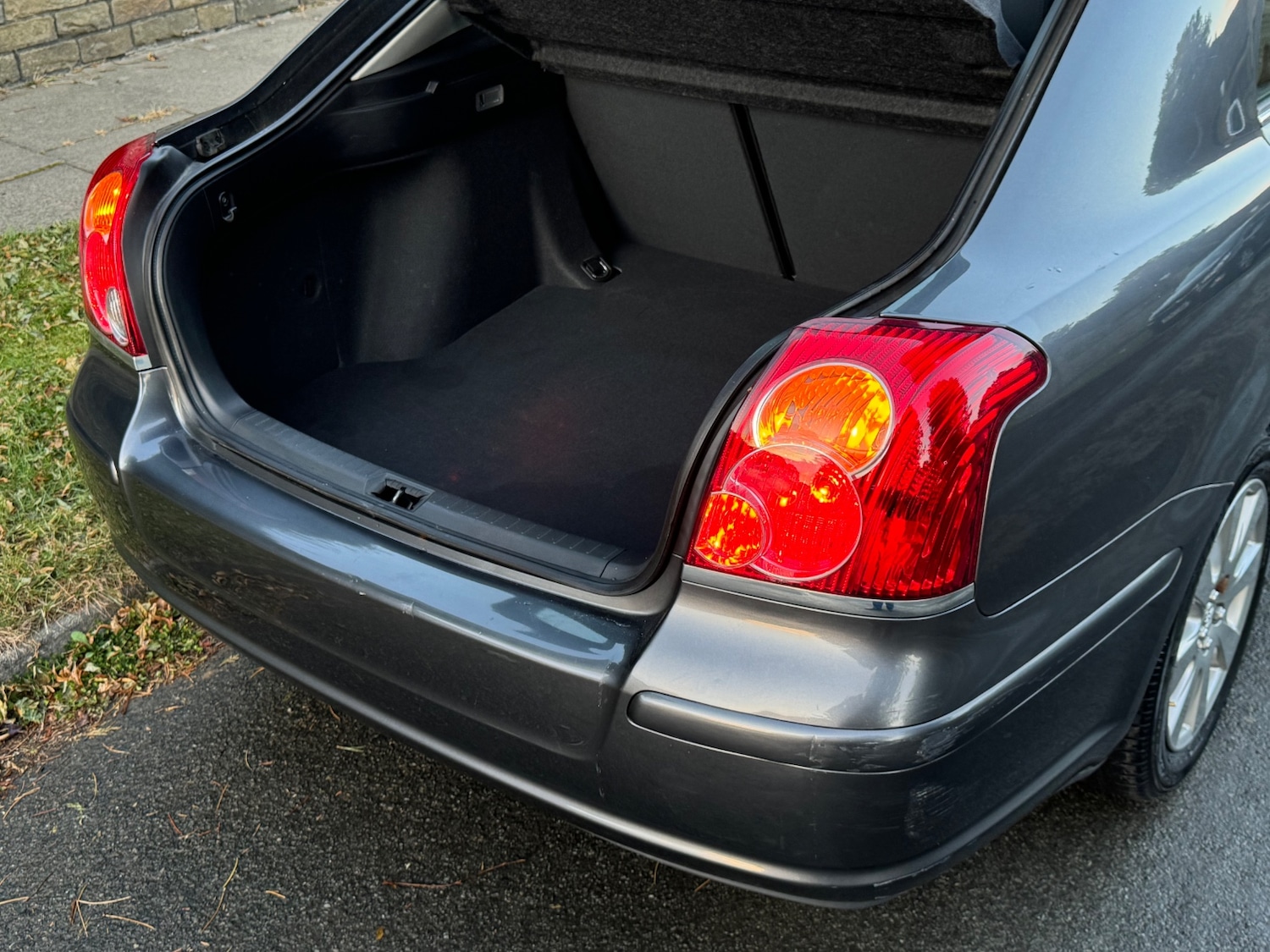 Used Toyota Avensis 2008 for sale - 76503100: Photo 14