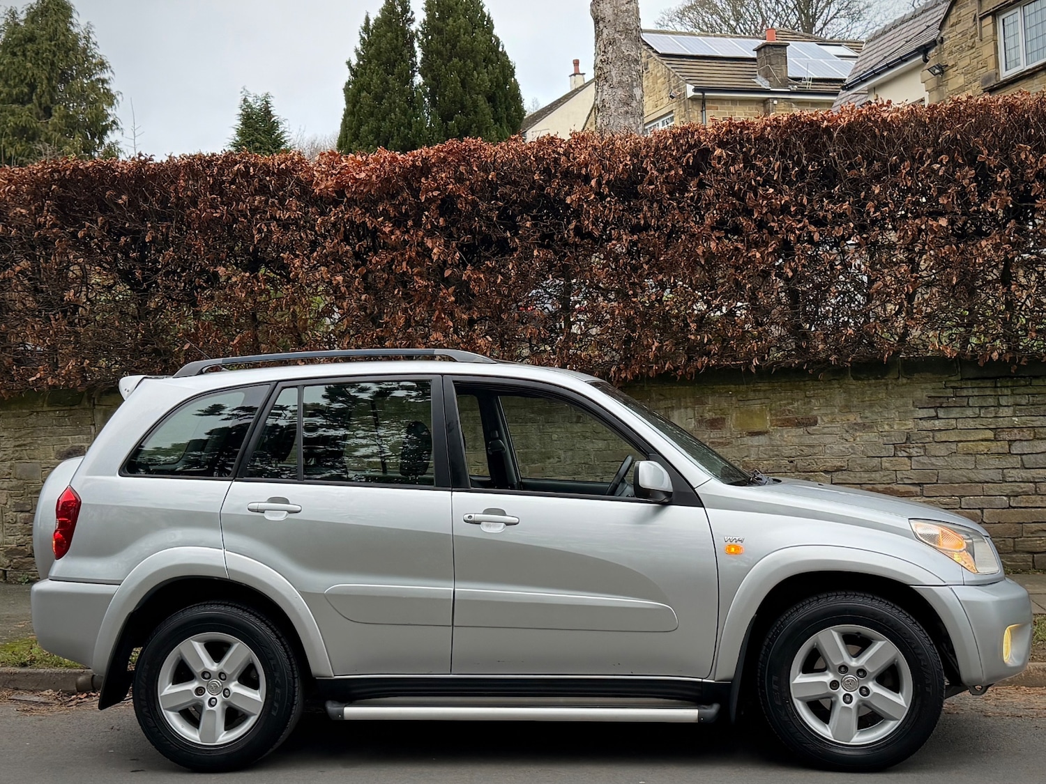 Used Toyota RAV4 2004 for sale - 76596123: Photo 2