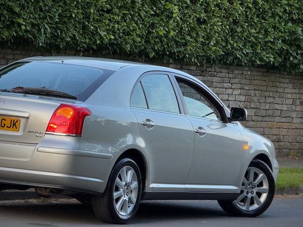 Used Toyota Avensis 2005 for sale - 74796639: Photo 11