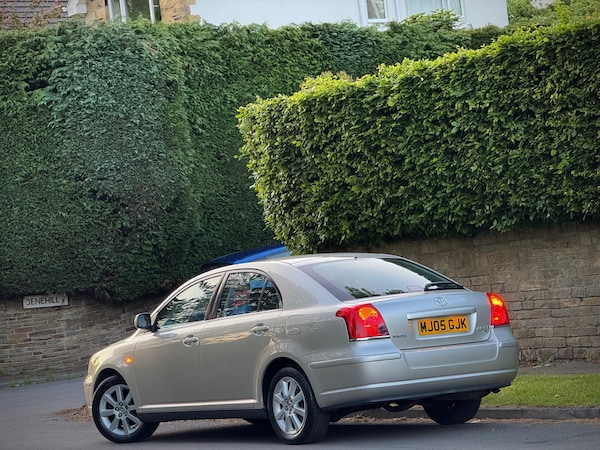 Used Toyota Avensis 2005 for sale - 74796639: Photo 4