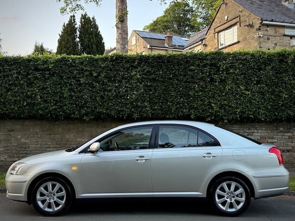 Used Toyota Avensis 2005 for sale - 74796639: Photo 5