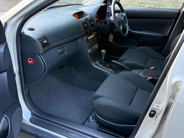 Used Toyota Avensis 2005 for sale - 74796639: Photo 7