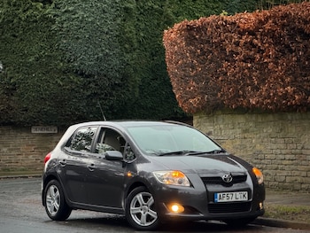 Toyota Auris feature image