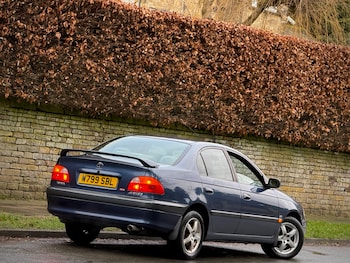 Used Toyota Avensis 2000 for sale - 77691092: Photo