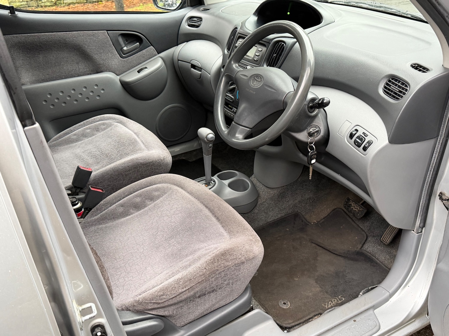 Used Toyota Yaris Verso 2000 for sale - 77160779: Photo 8