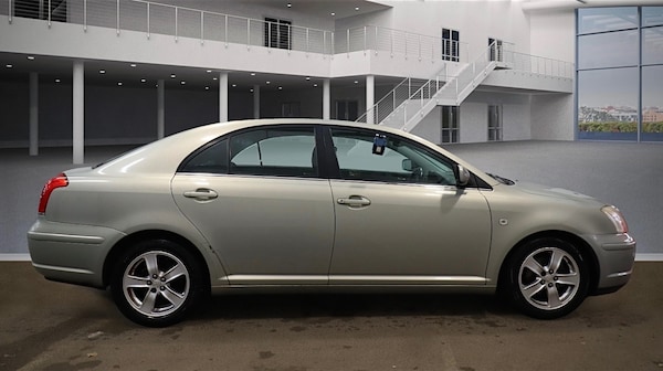 Used Toyota Avensis 2005 for sale - 76237515: Photo 2