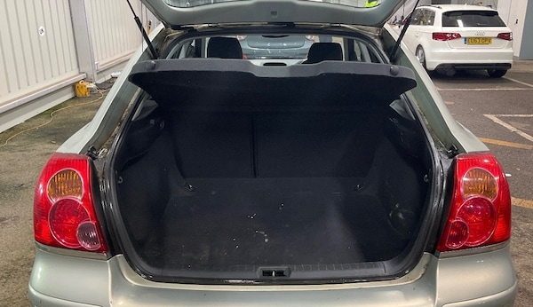 Used Toyota Avensis 2005 for sale - 76237515: Photo 8