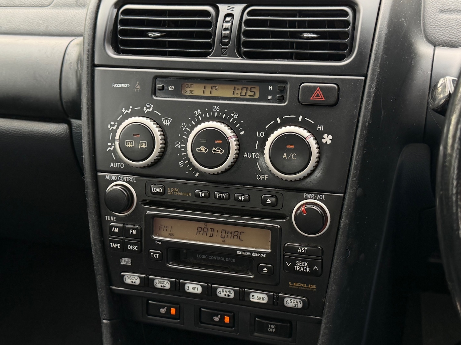 Used Lexus IS 2003 for sale - 78087219: Photo 17