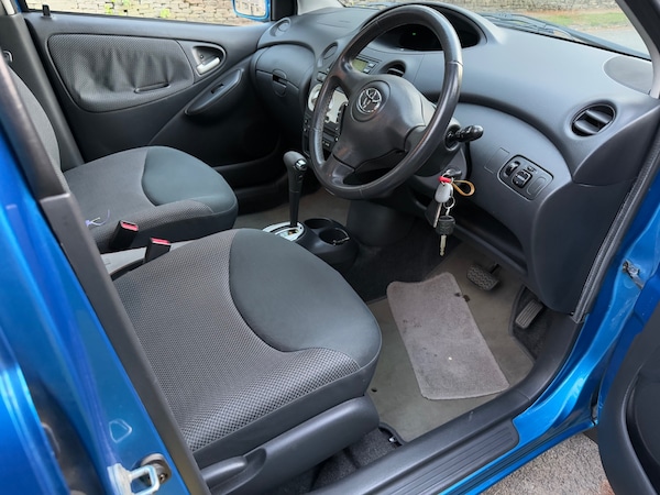 Used Toyota Yaris 2003 for sale - 75386301: Photo 7