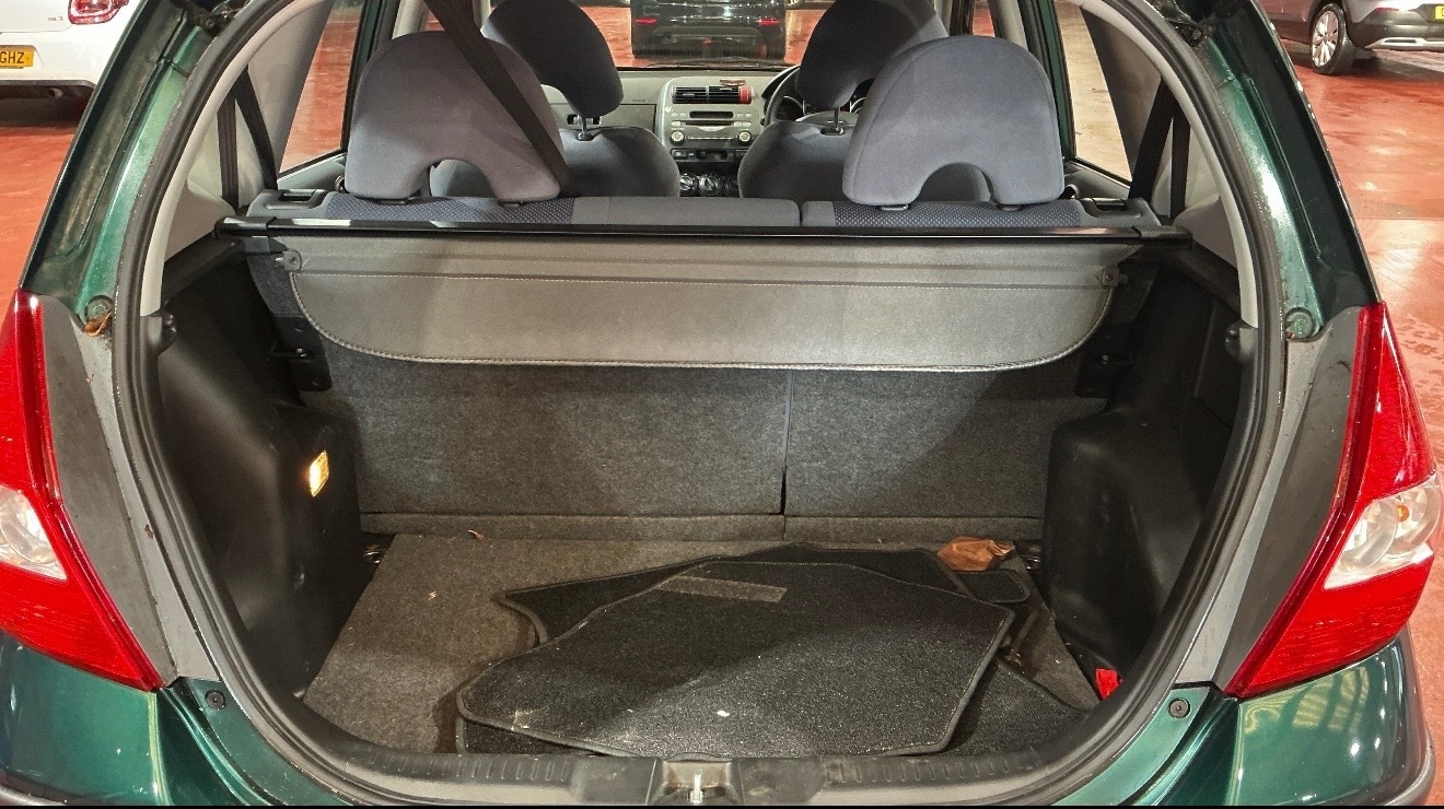 Used Honda Jazz 2003 for sale - 77417274: Photo 9