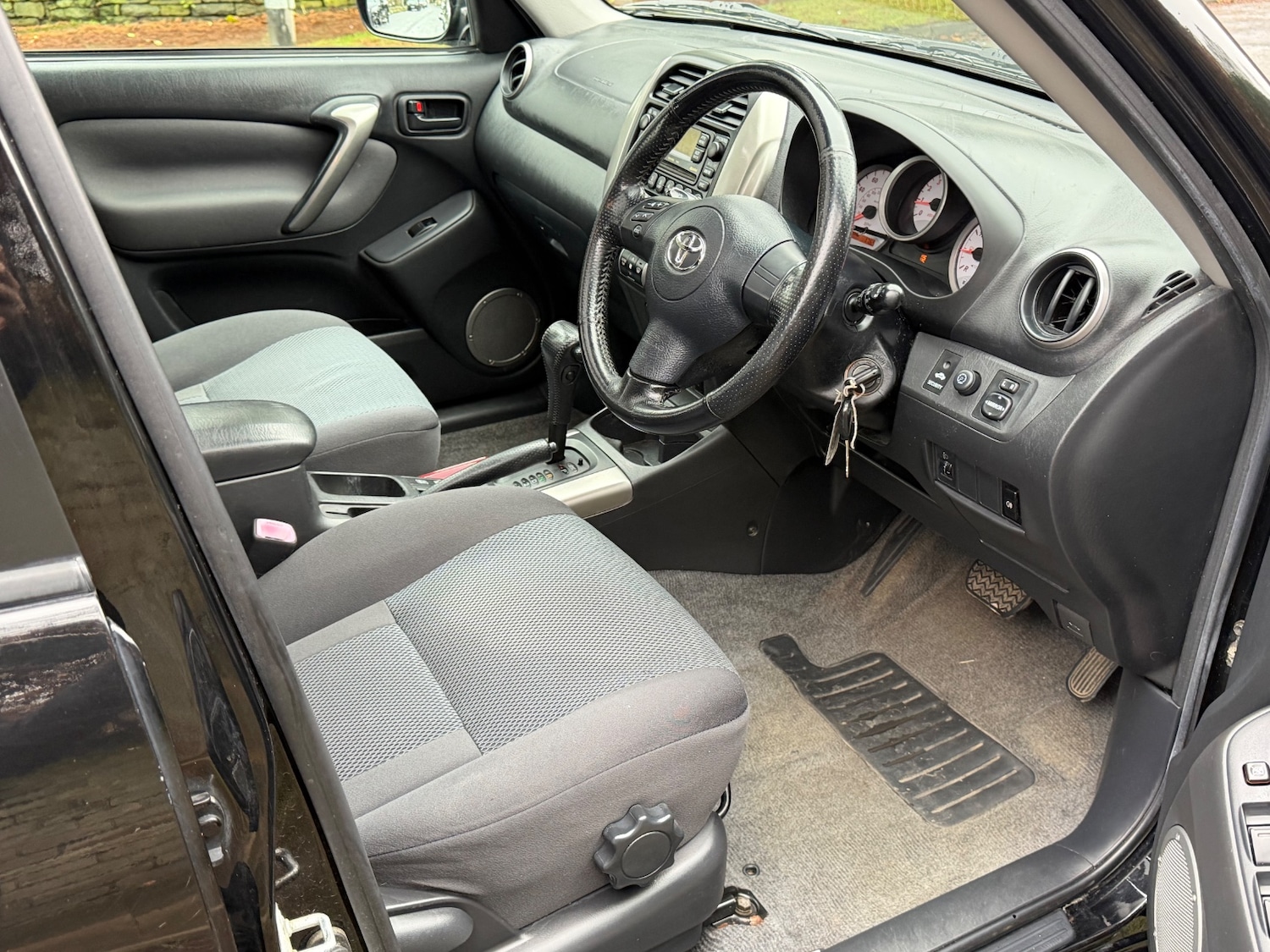 Used Toyota RAV4 2005 for sale - 77548671: Photo 8