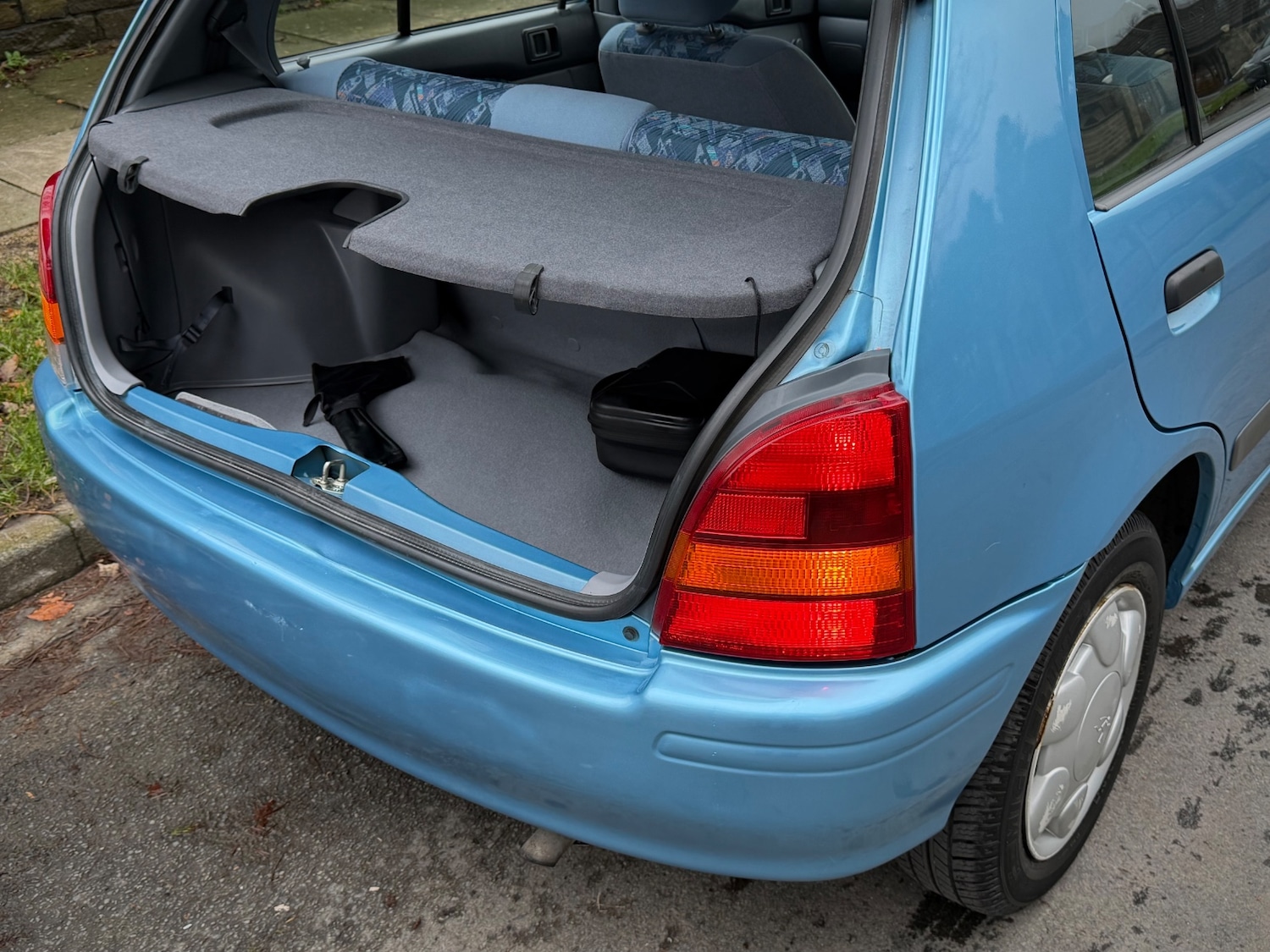 Used Toyota Starlet 1998 for sale - 77532145: Photo 15