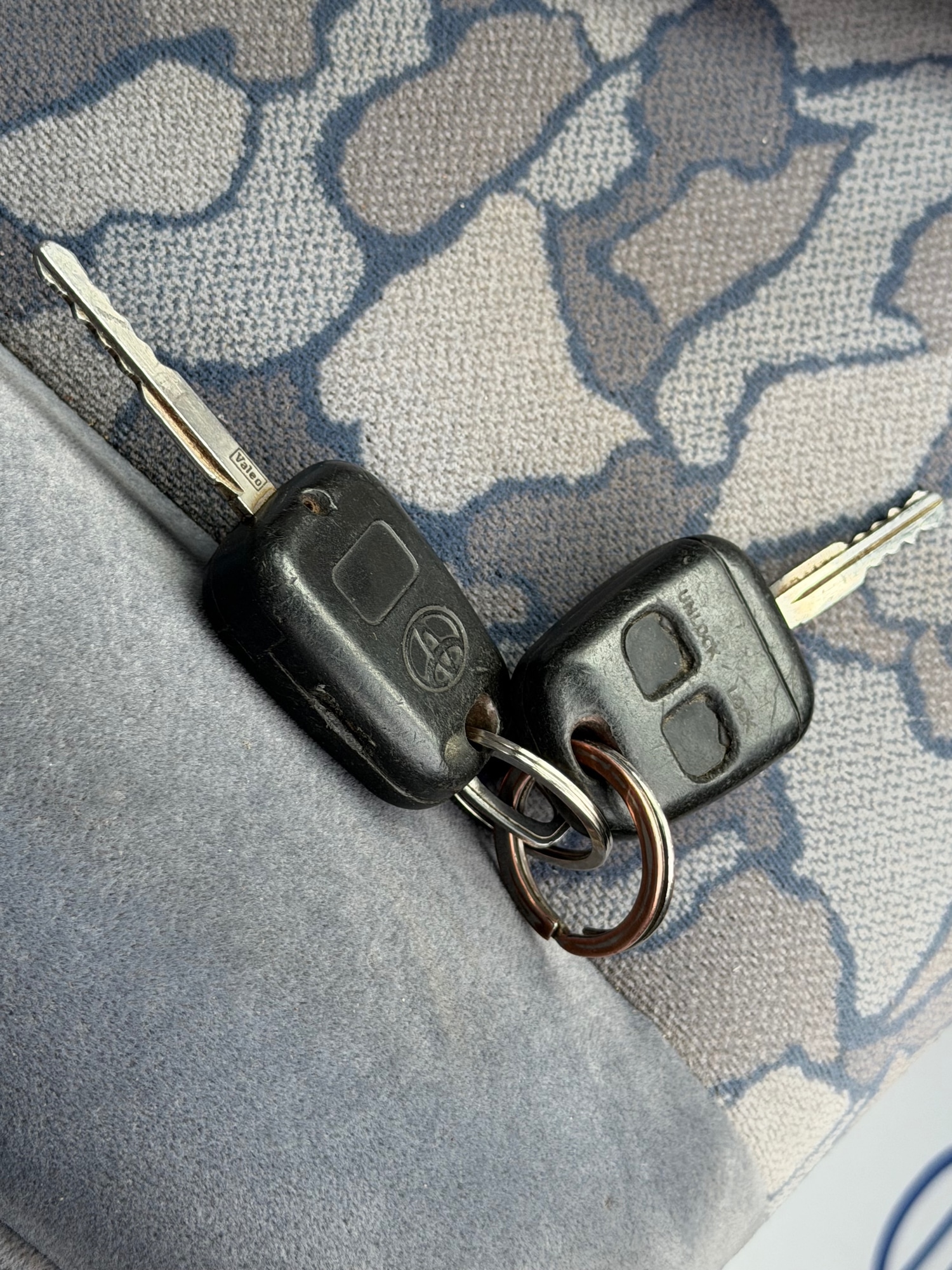 Used Toyota Avensis 1998 for sale - 77981741: Photo 19