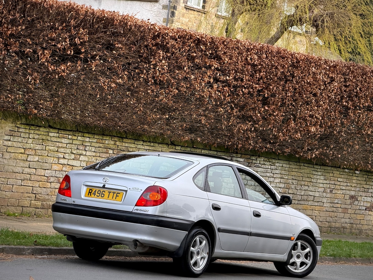 Used Toyota Avensis 1998 for sale - 77981741: Photo 3