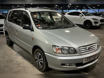 Used Toyota Picnic 1999 for sale - 77393400: Photo