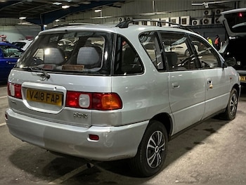 Used Toyota Picnic 1999 for sale - 77393400: Photo