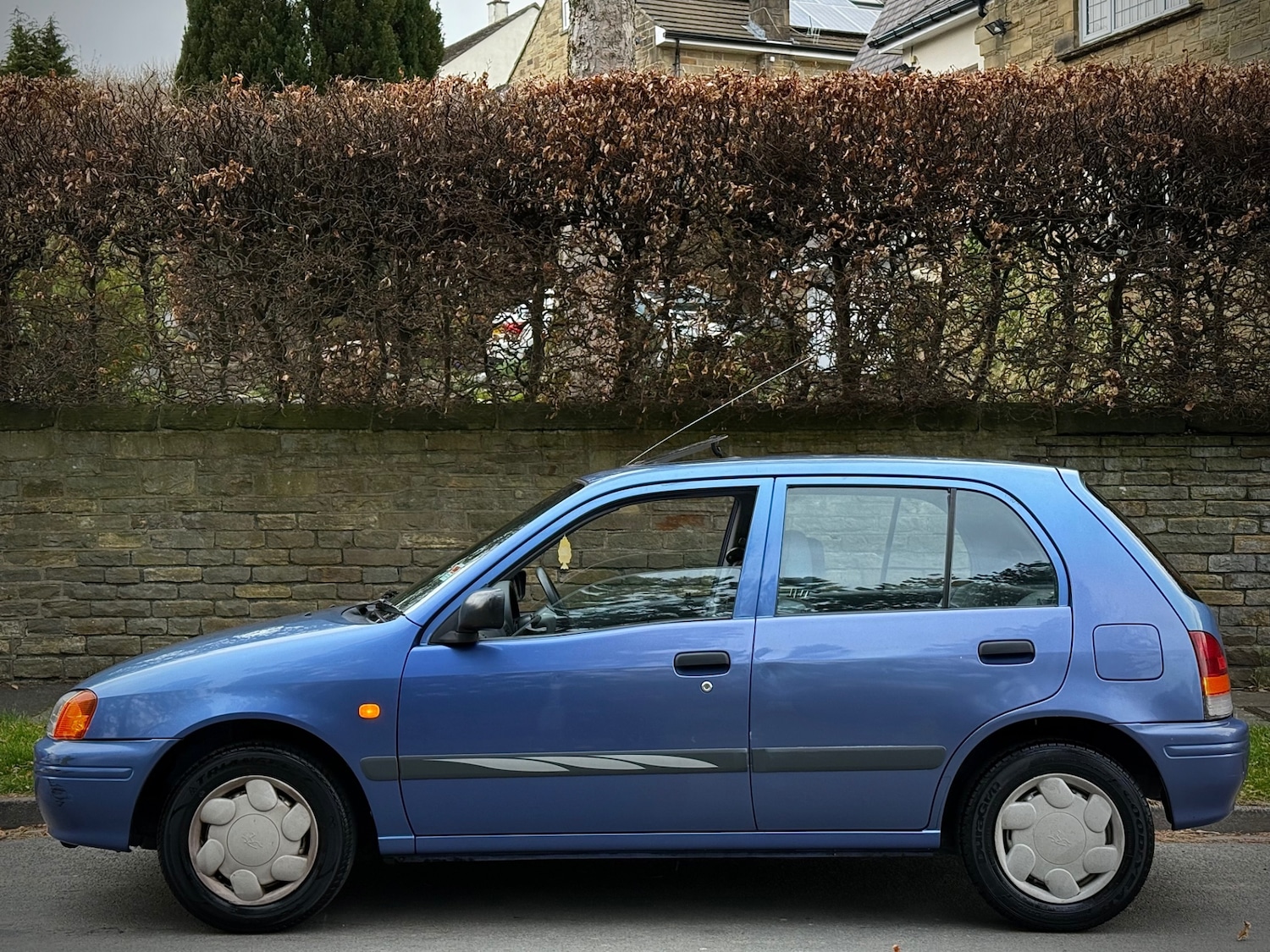Used Toyota Starlet 1997 for sale - 74171840: Photo 5
