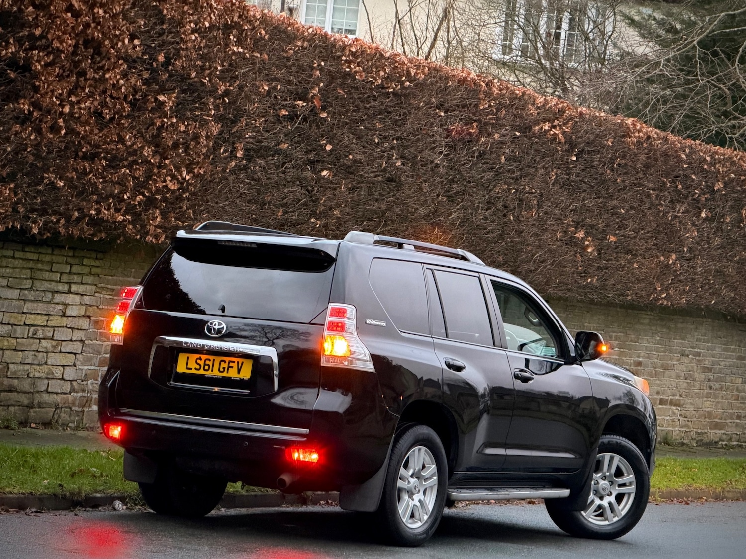 Used Toyota Land Cruiser 2011 for sale - 77377818: Photo 3