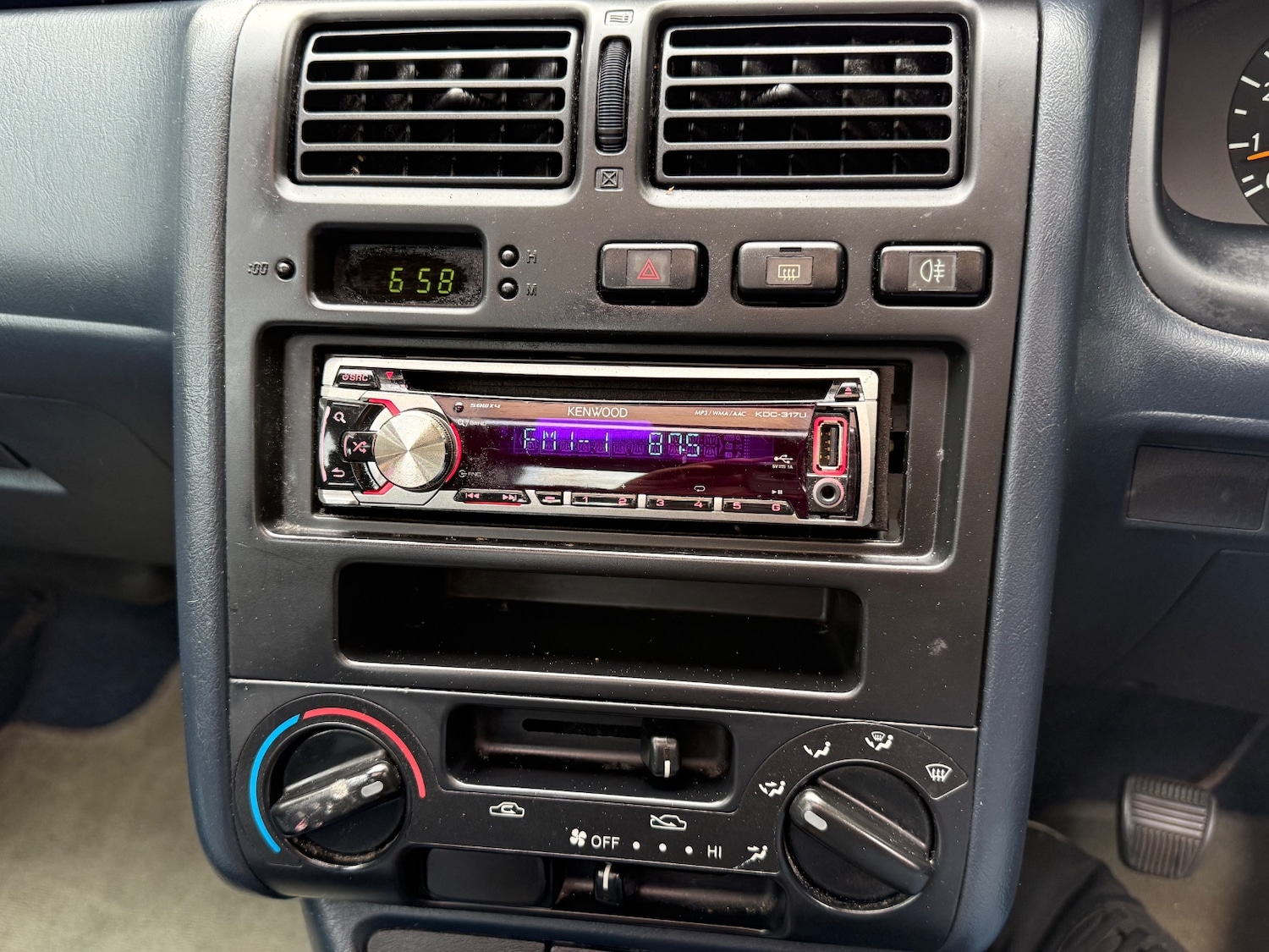 Used Toyota Carina E 1994 for sale - 77636541: Photo 19