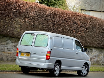 Used Toyota HiAce 2011 for sale - 77616147: Photo