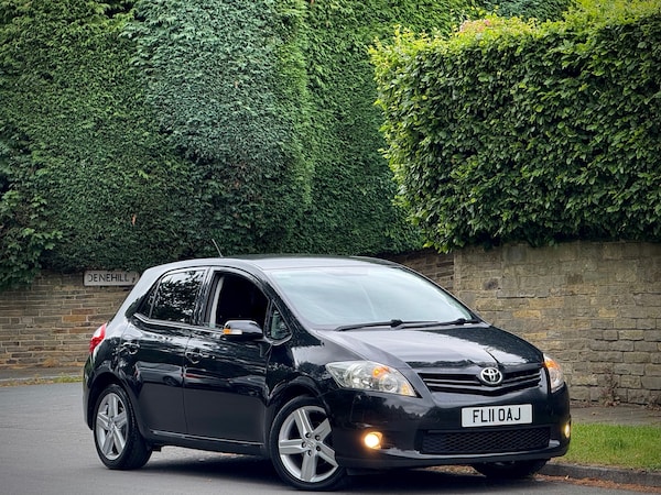 Used Toyota Auris 2011 for sale - 75126014: Photo 1