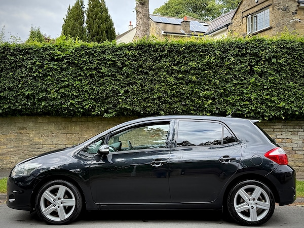 Used Toyota Auris 2011 for sale - 75126014: Photo 5