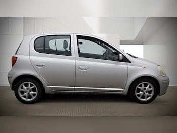 Used Toyota Yaris 2004 for sale - 79297961: Photo