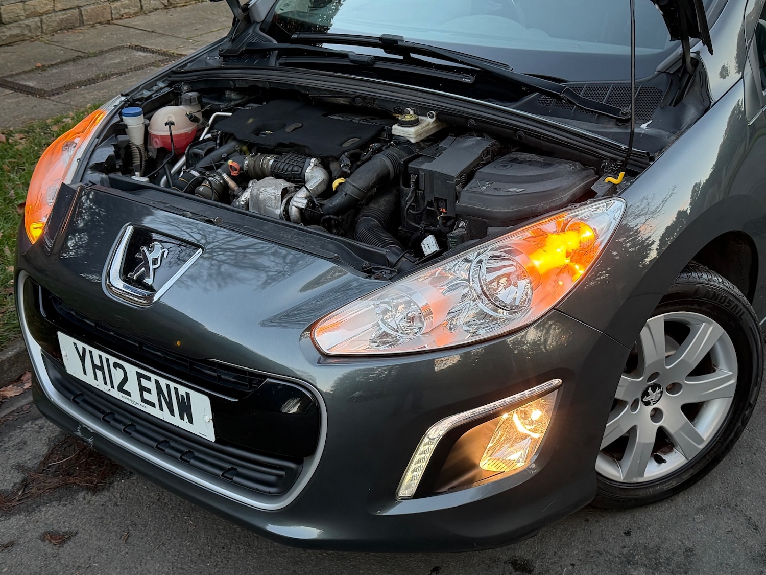 Used Peugeot 308 2012 for sale - 76626779: Photo 17