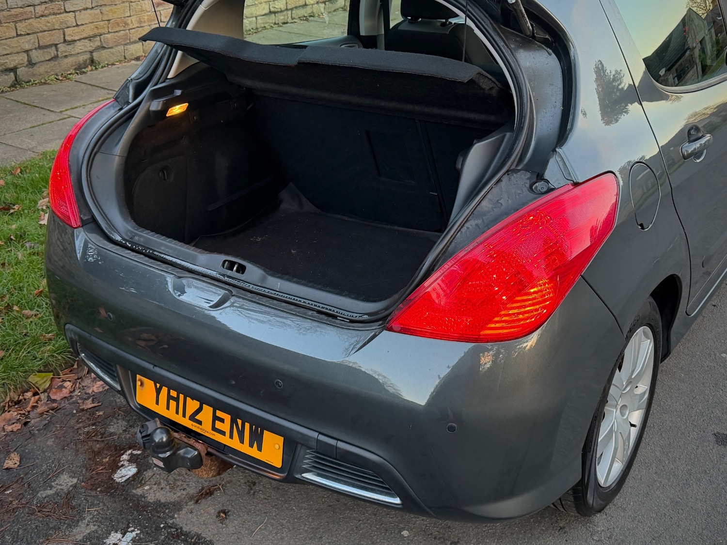 Used Peugeot 308 2012 for sale - 76626779: Photo 18