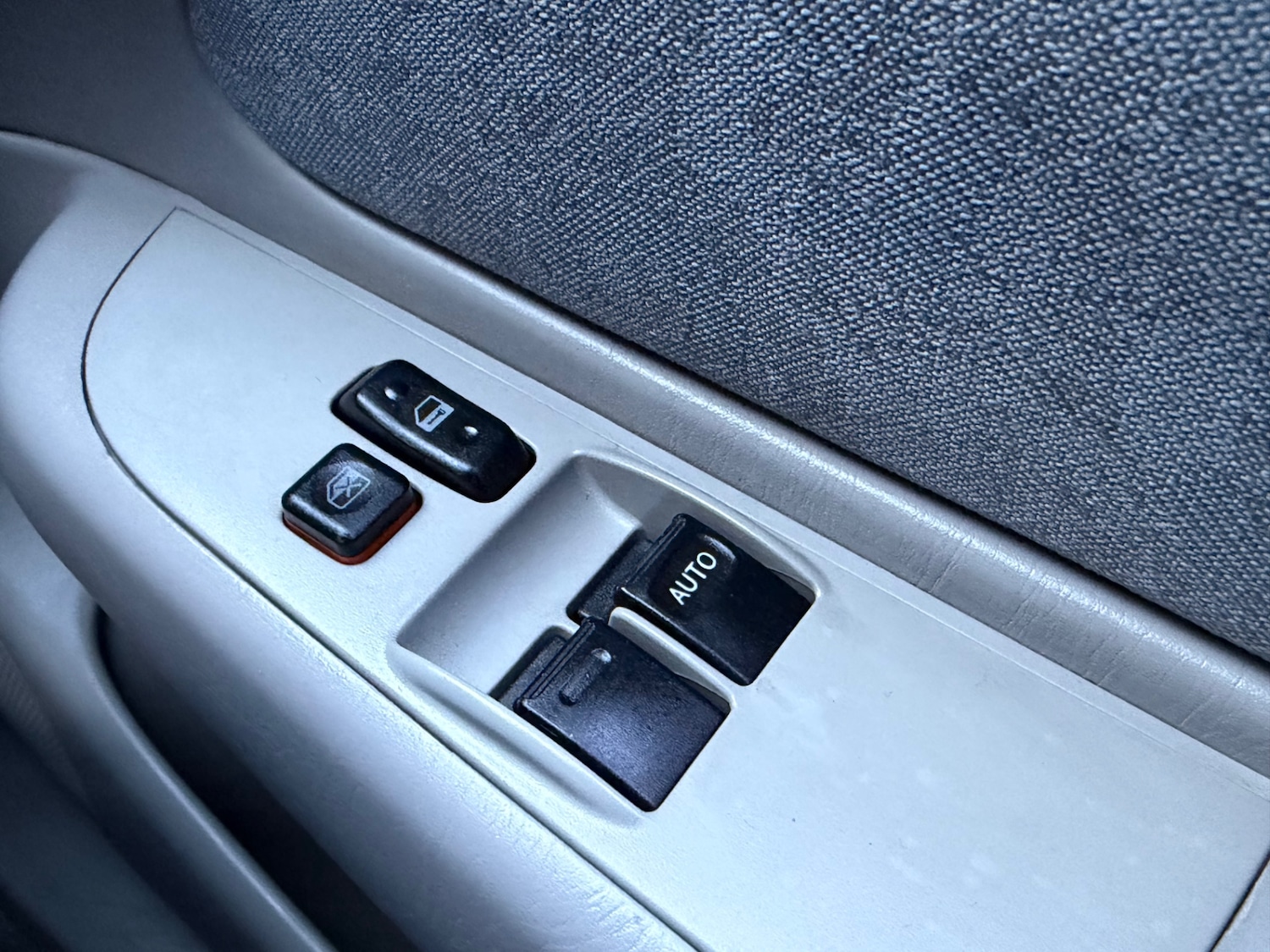 Used Toyota Corolla 2000 for sale - 77409949: Photo 16