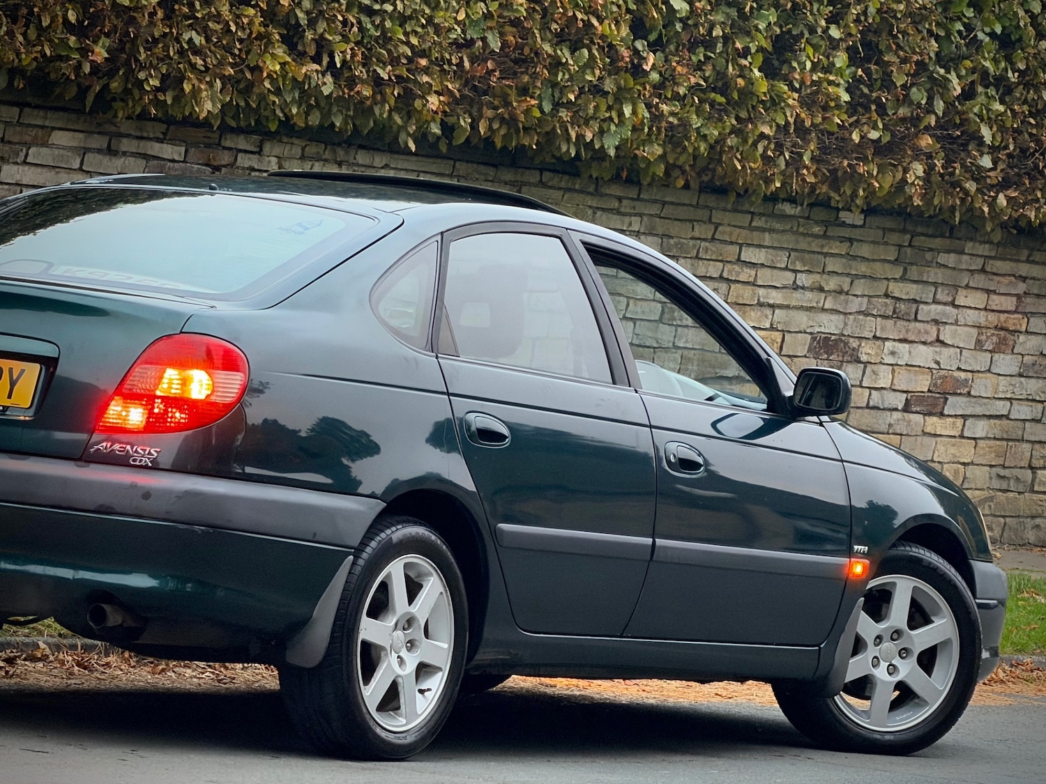 Used Toyota Avensis 2002 for sale - 76236431: Photo 11