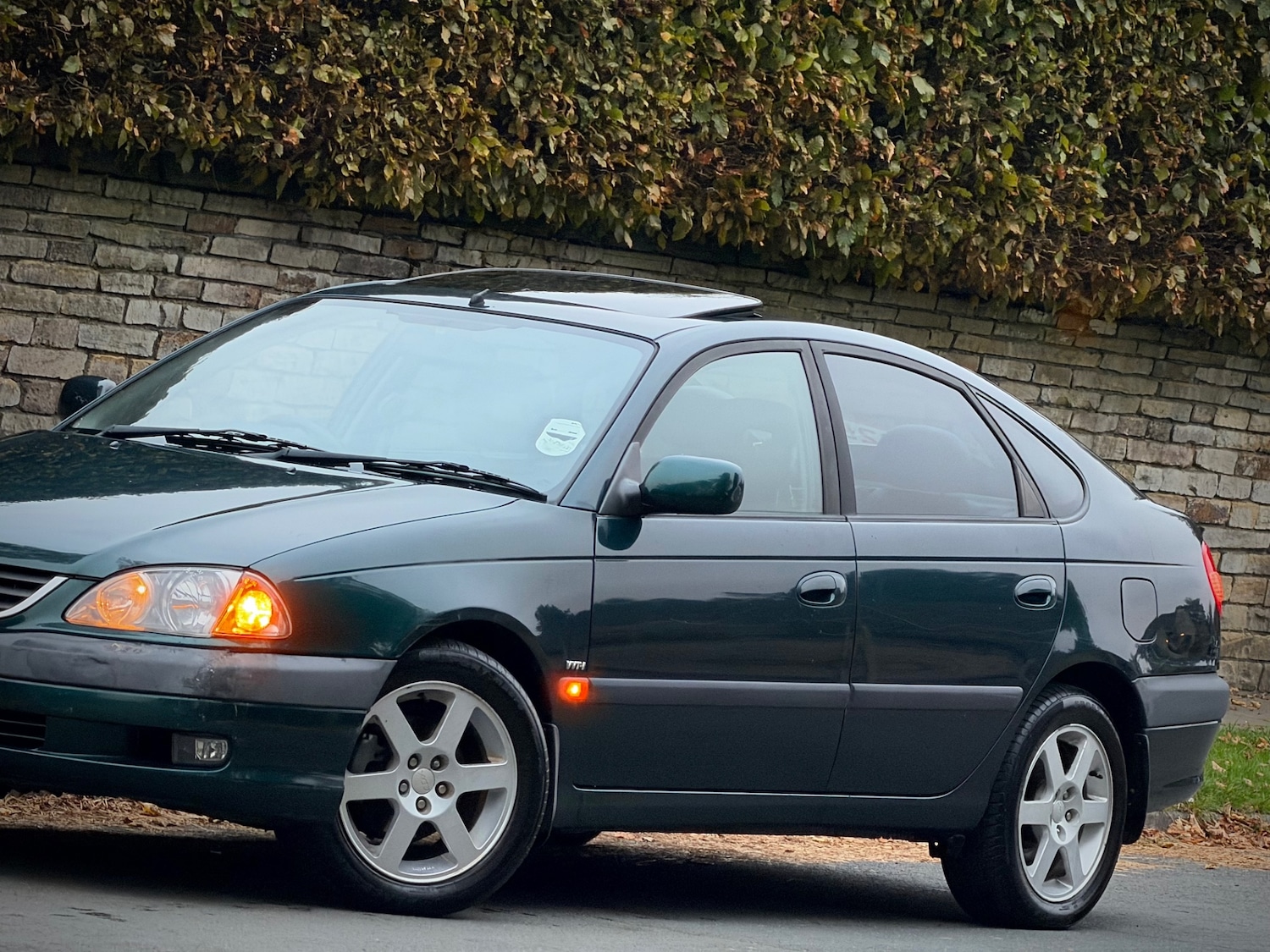 Used Toyota Avensis 2002 for sale - 76236431: Photo 12