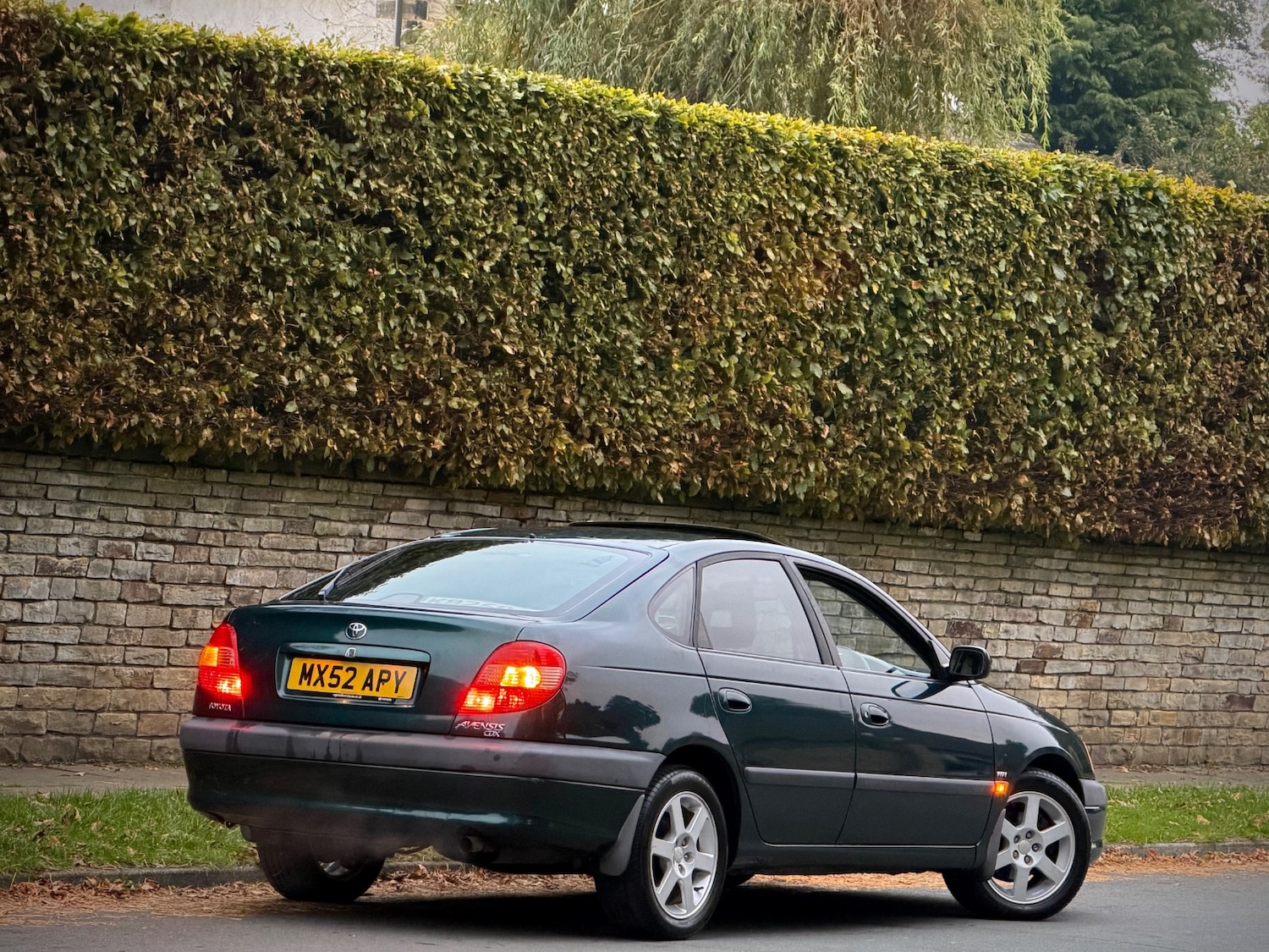 Used Toyota Avensis 2002 for sale - 76236431: Photo 3