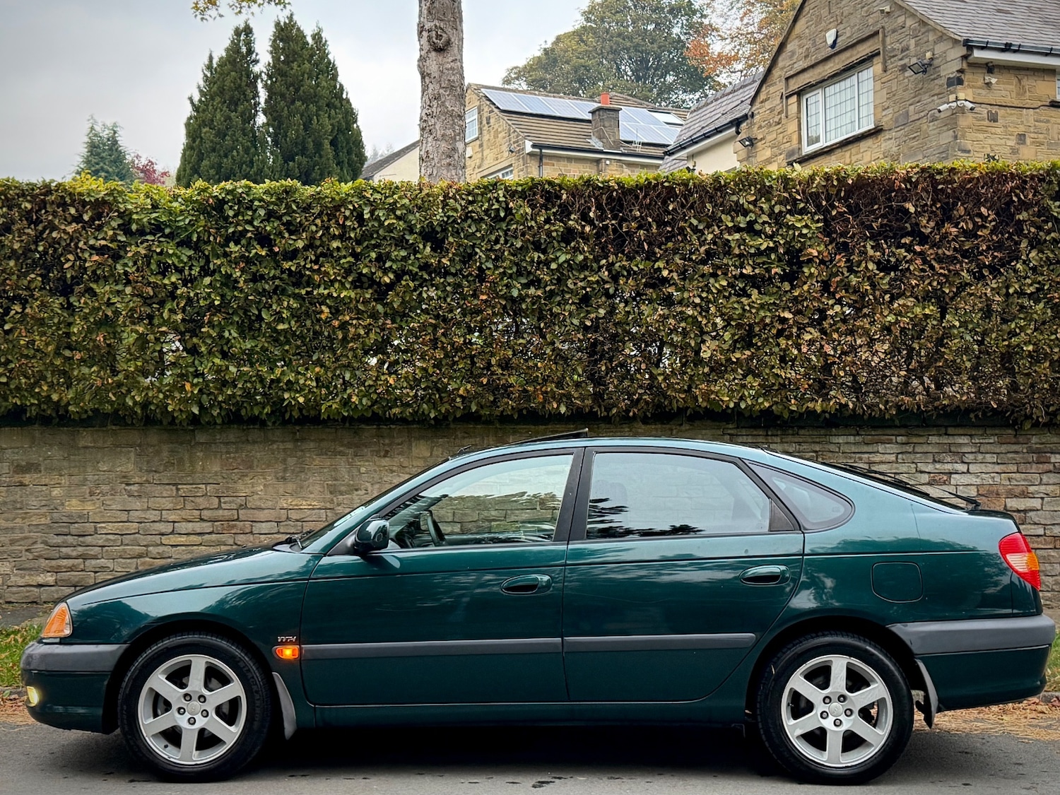 Used Toyota Avensis 2002 for sale - 76236431: Photo 5