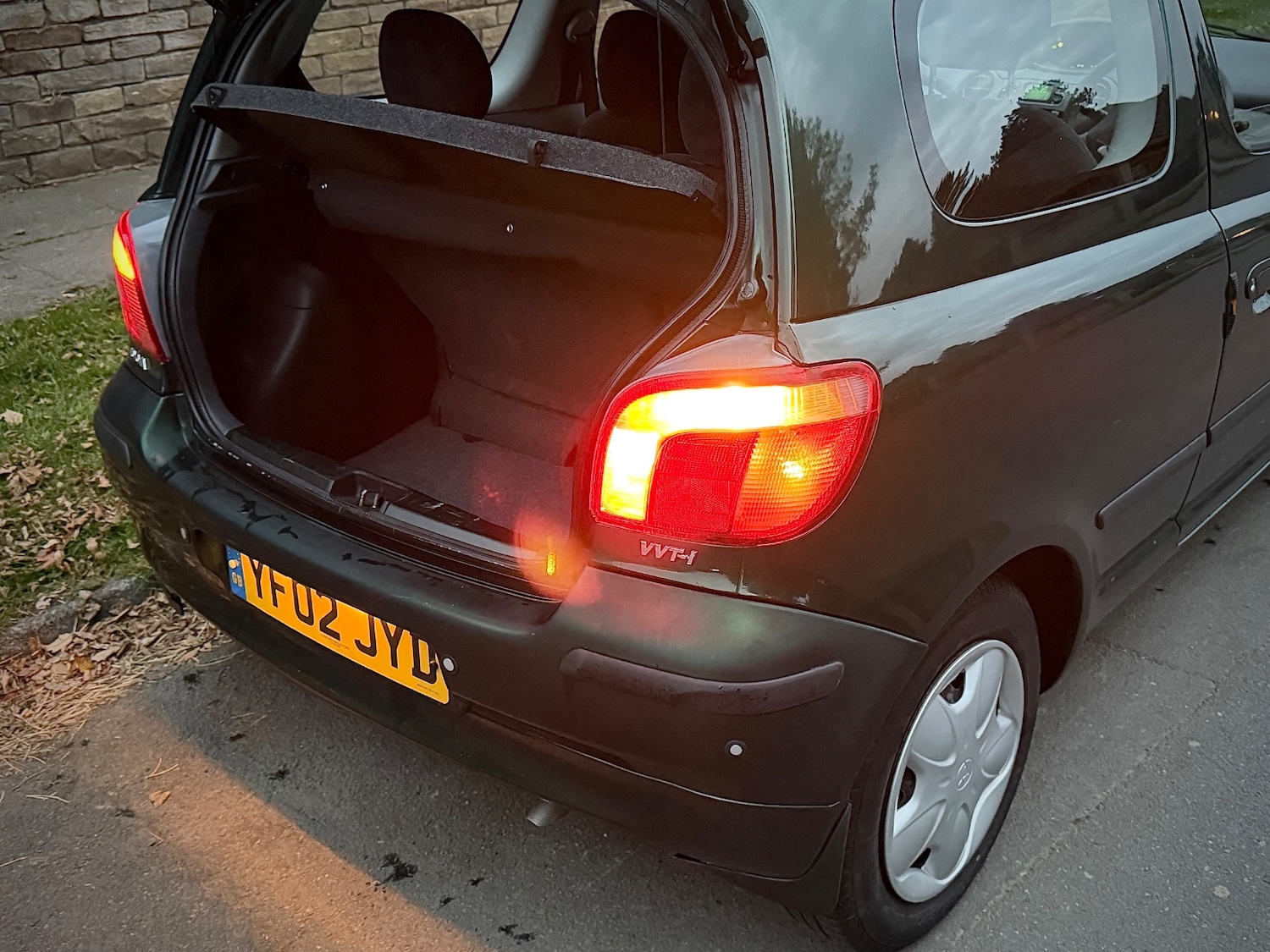 Used Toyota Yaris 2002 for sale - 76305676: Photo 14