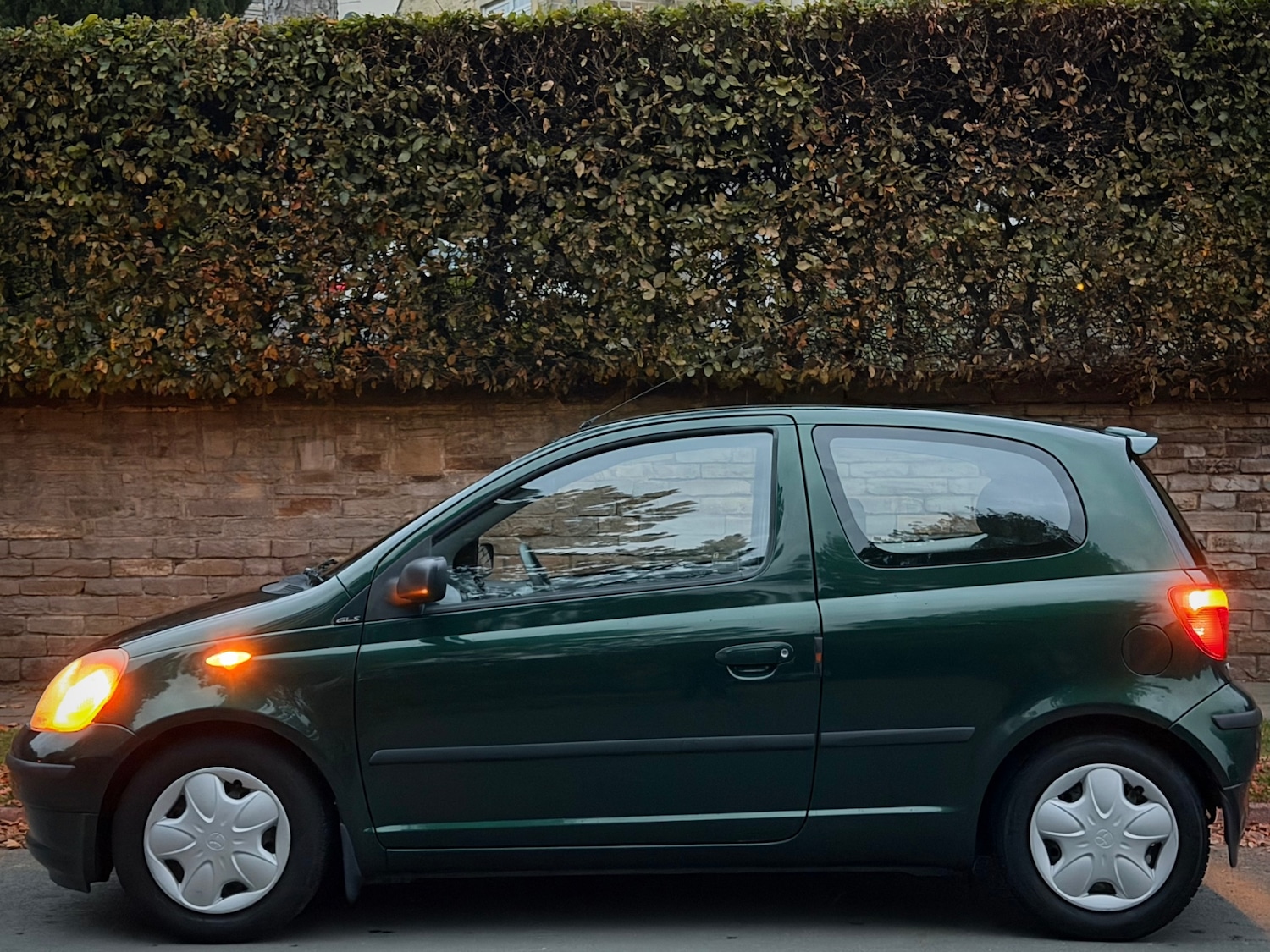 Used Toyota Yaris 2002 for sale - 76305676: Photo 4