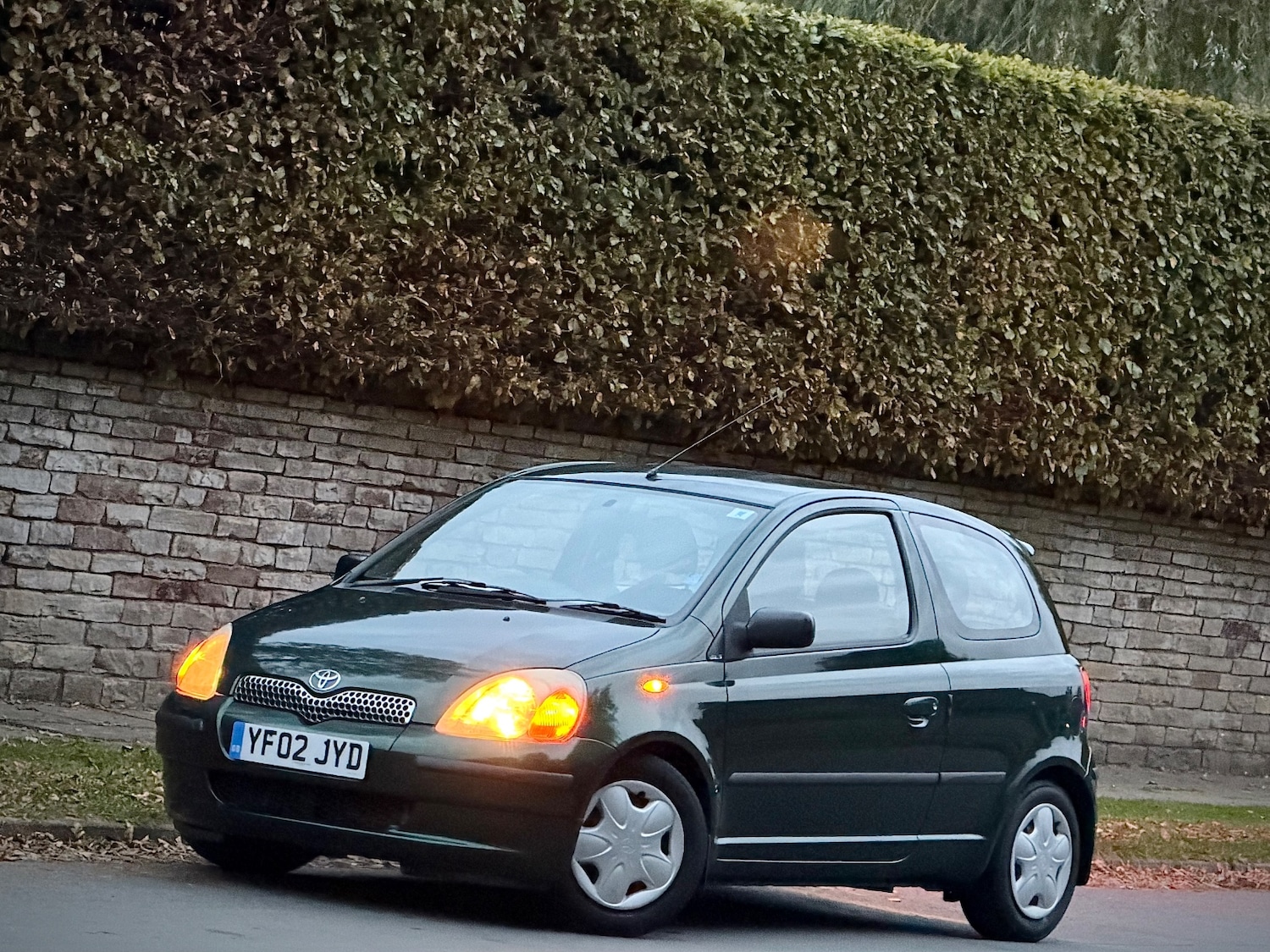Used Toyota Yaris 2002 for sale - 76305676: Photo 6