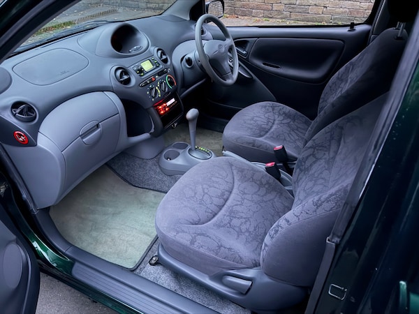 Used Toyota Yaris 2002 for sale - 76305676: Photo 7